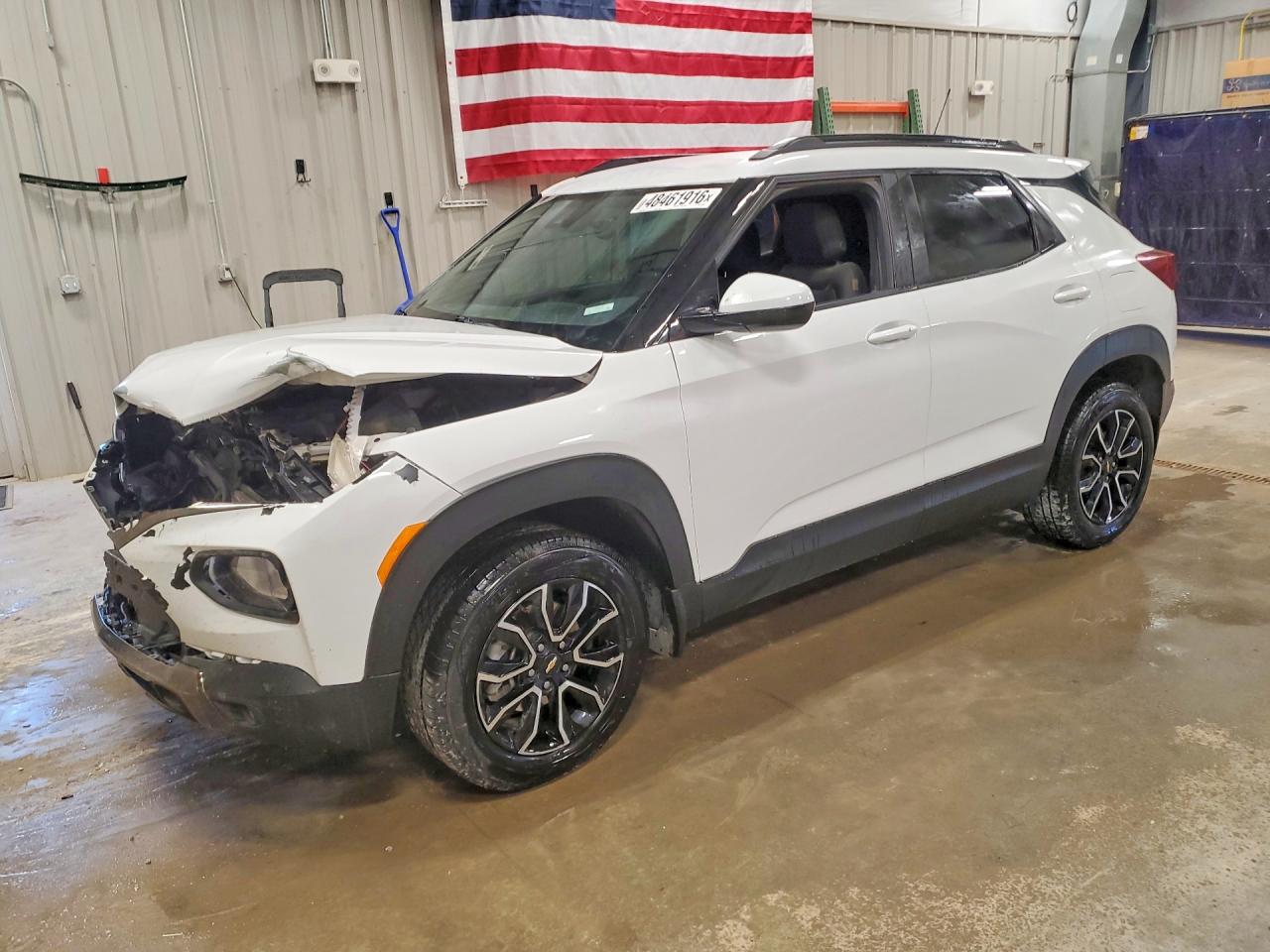 Salvage Chevrolet Trailblazer Image