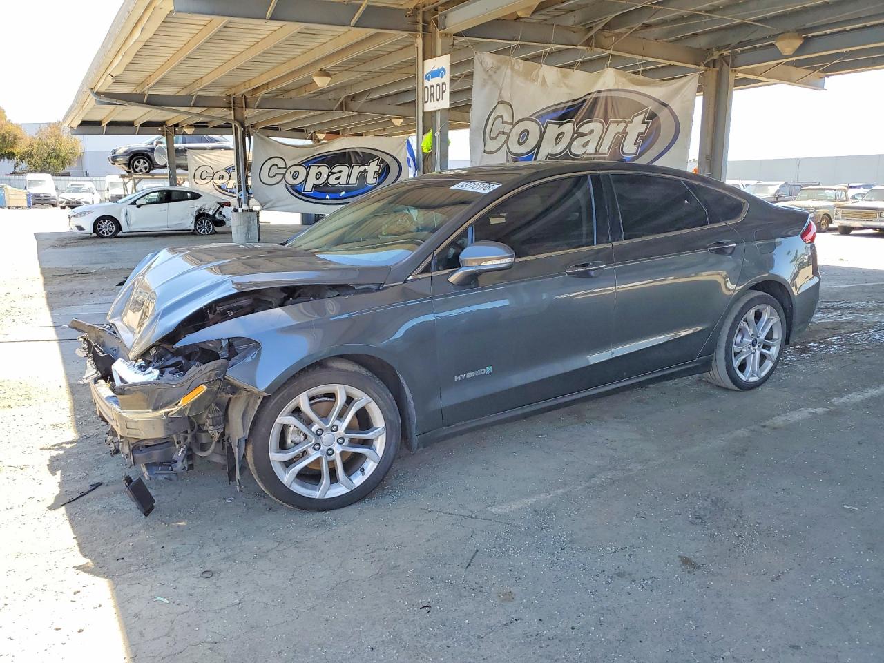 Salvage Ford Fusion Image