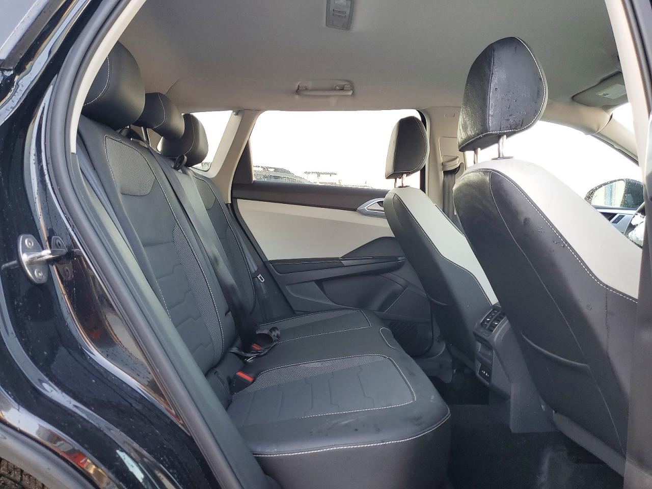 Volkswagen Taos Se