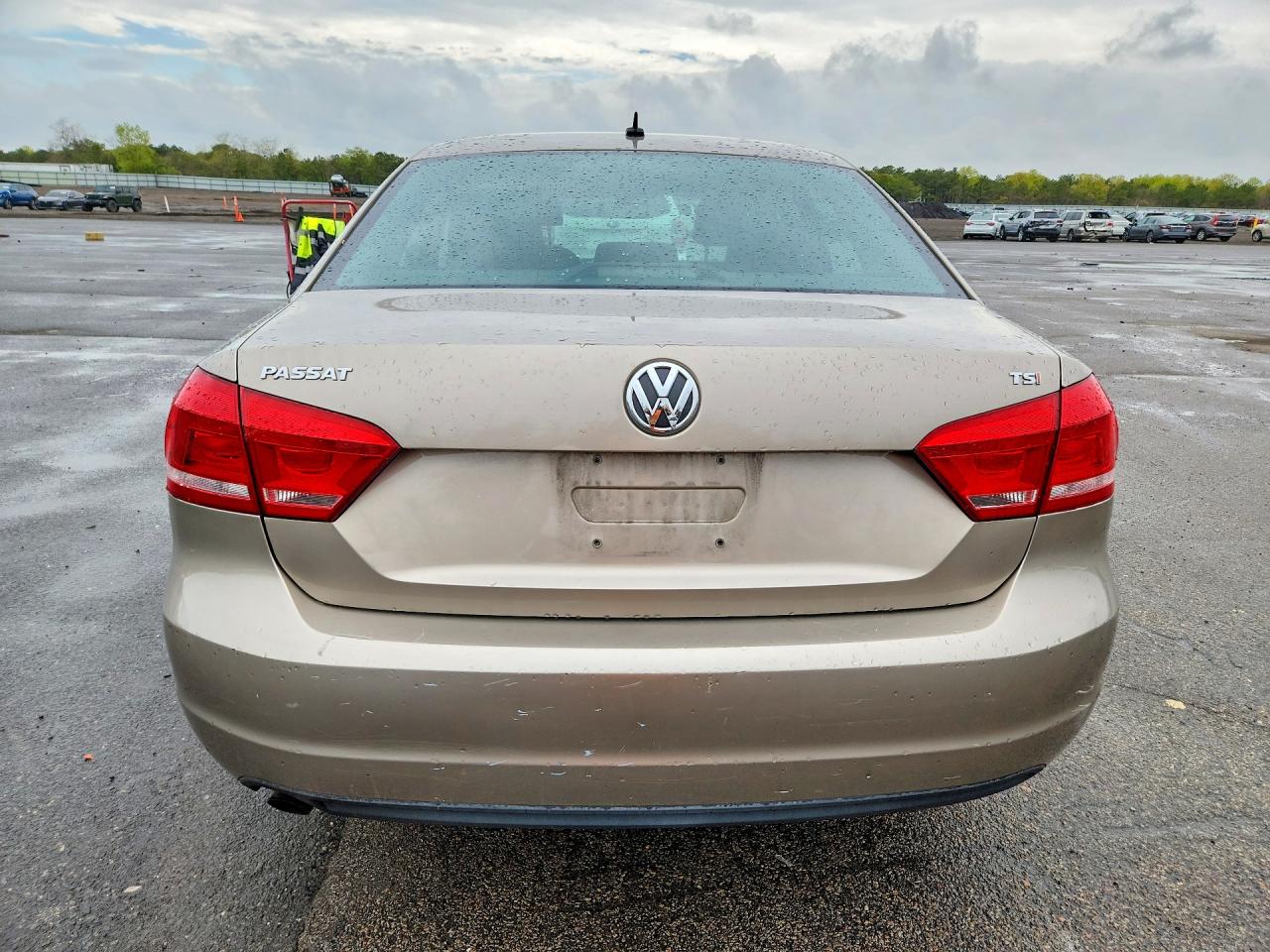 Volkswagen Passat S