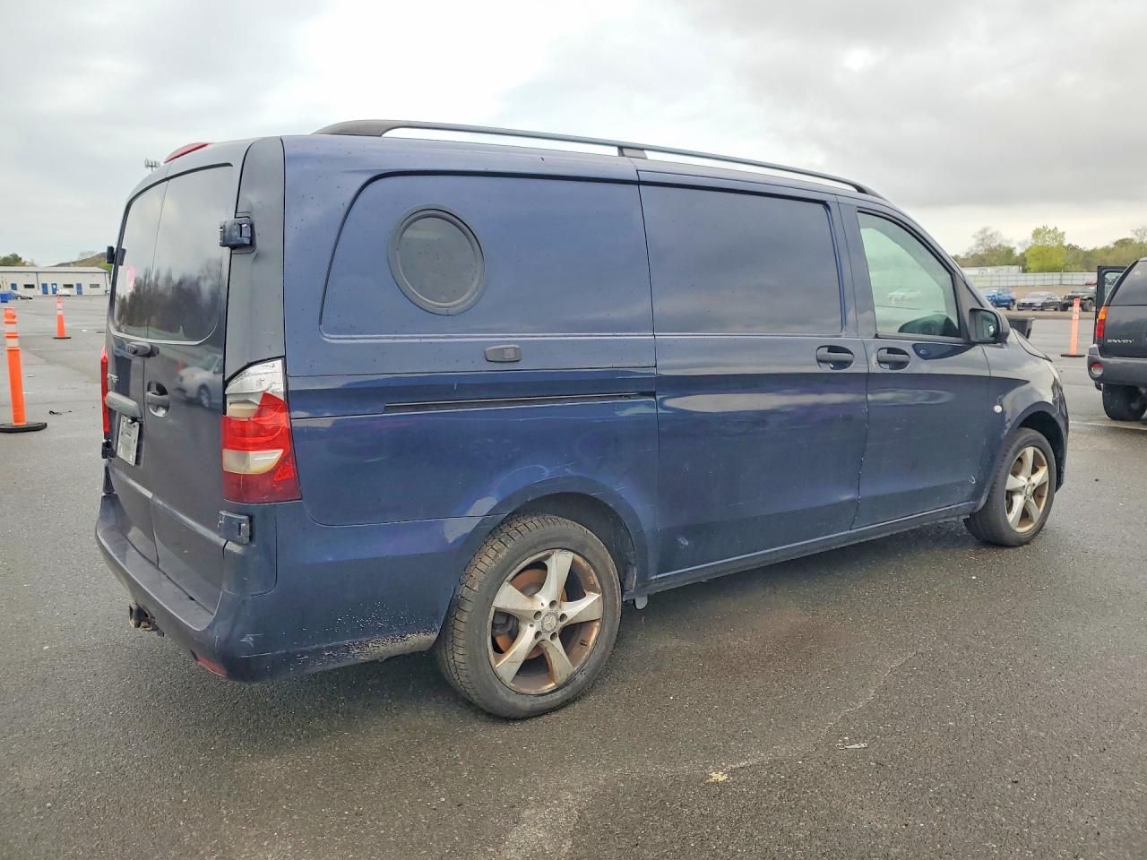 Mercedes-Benz Metris