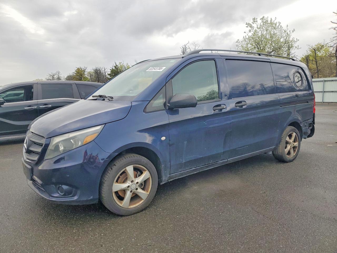 Salvage Mercedes-Benz Metris Image