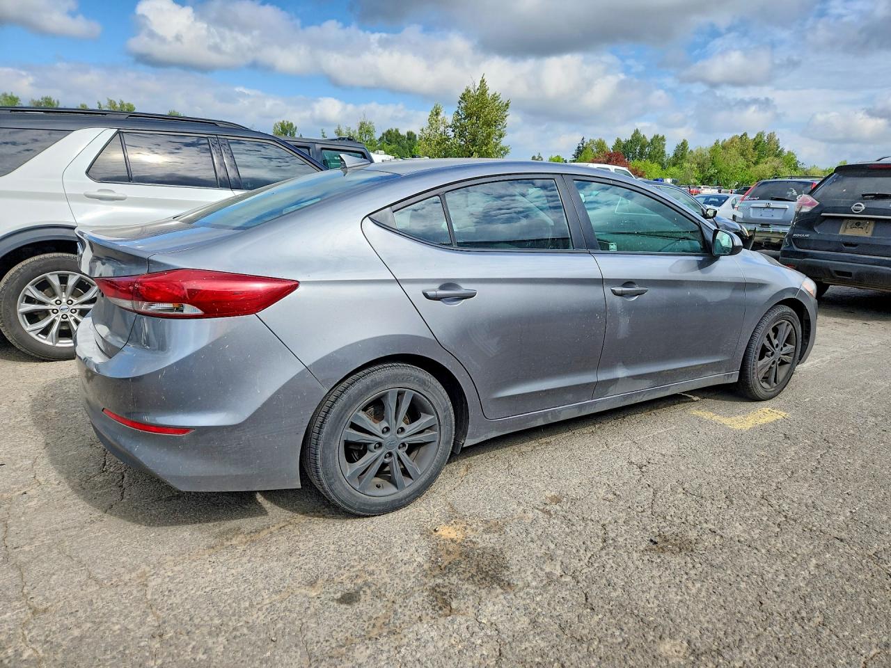 Hyundai ELANTRA Sel