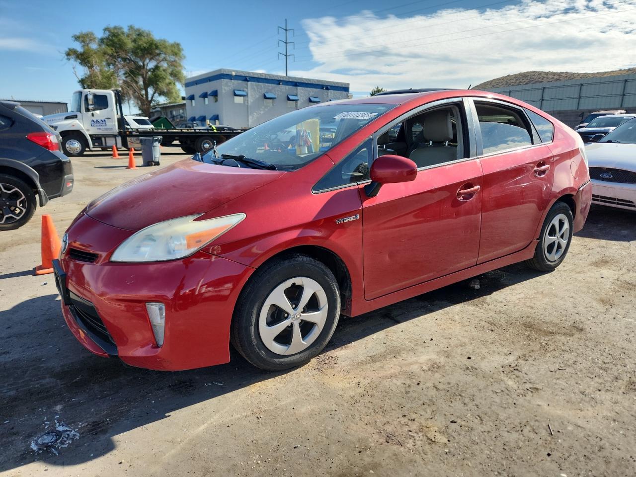 Salvage Toyota Prius Image