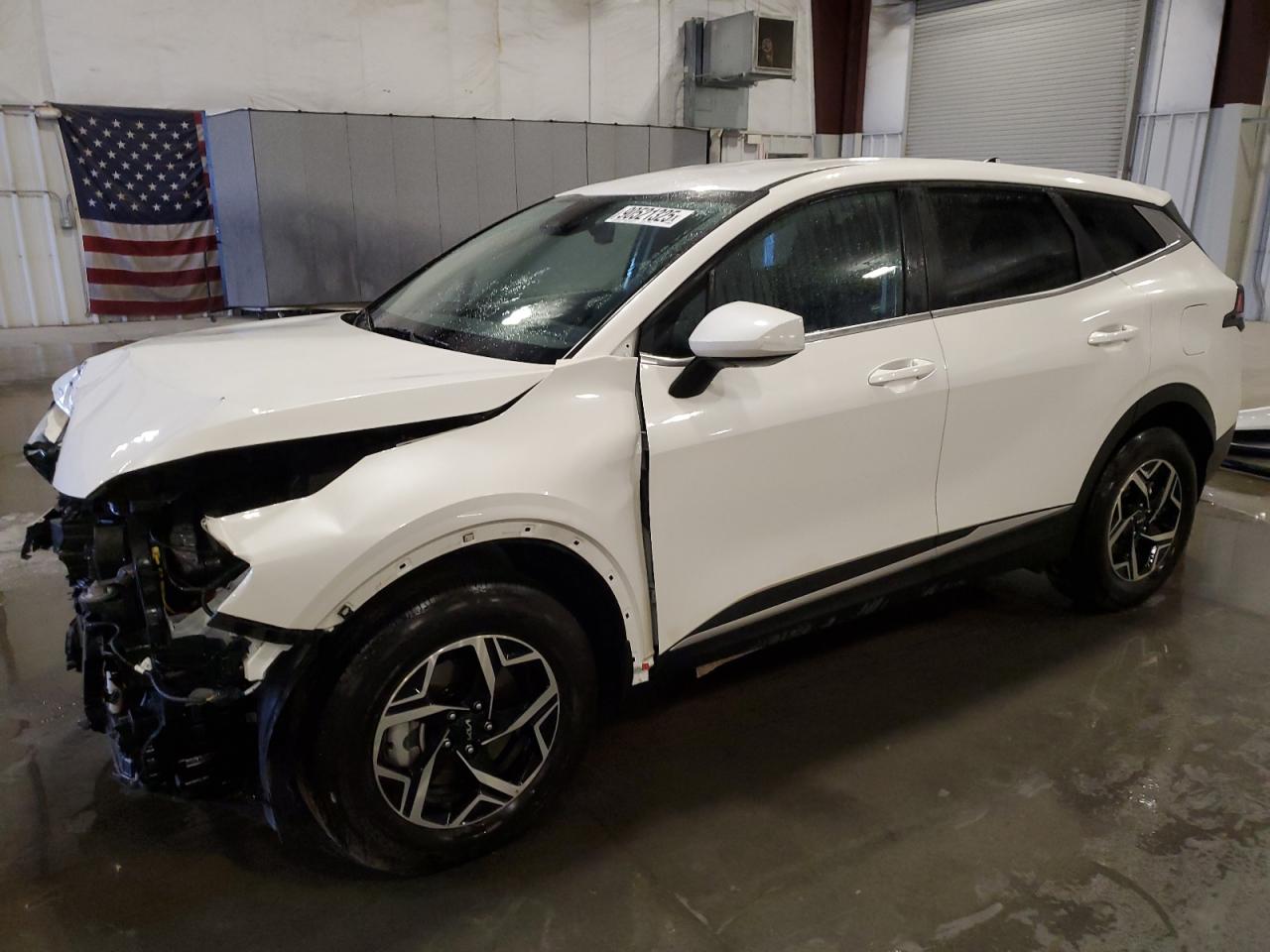 Salvage Kia Sportage Image