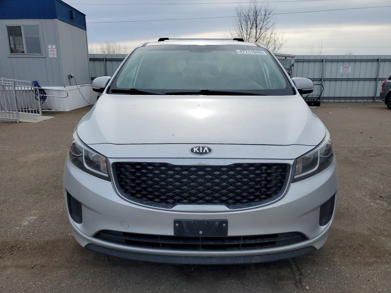 Kia Sedona Lx