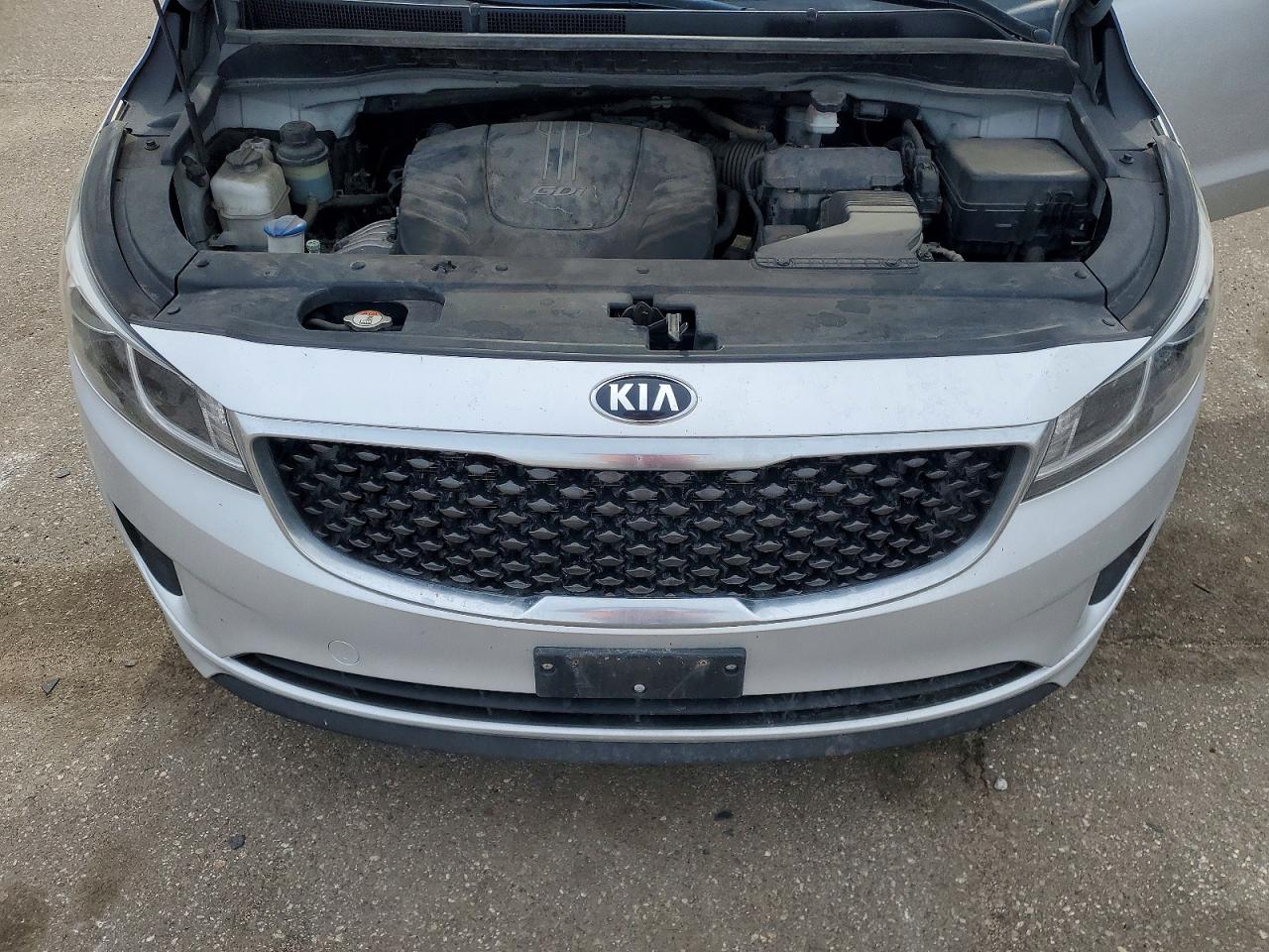 Kia Sedona Lx