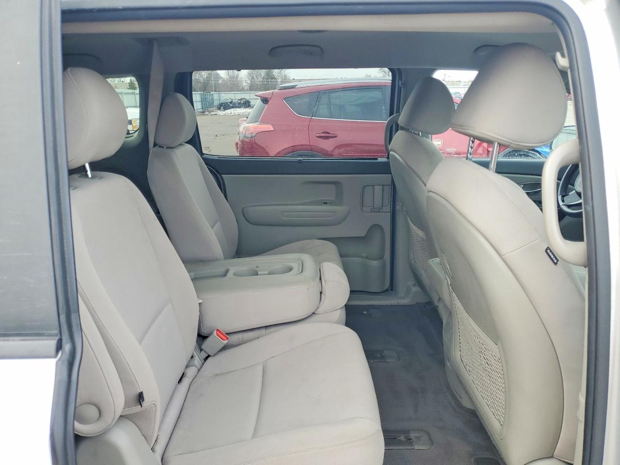 Kia Sedona Lx