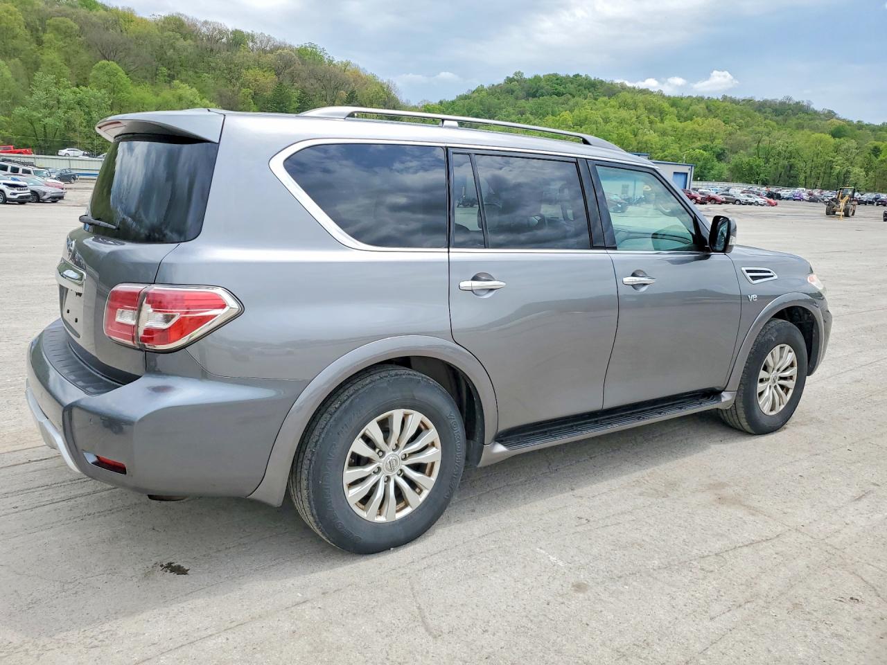 Nissan Armada Sv