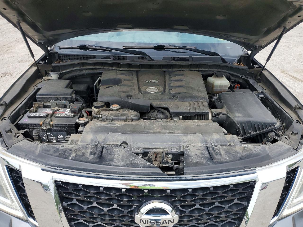 Nissan Armada Sv