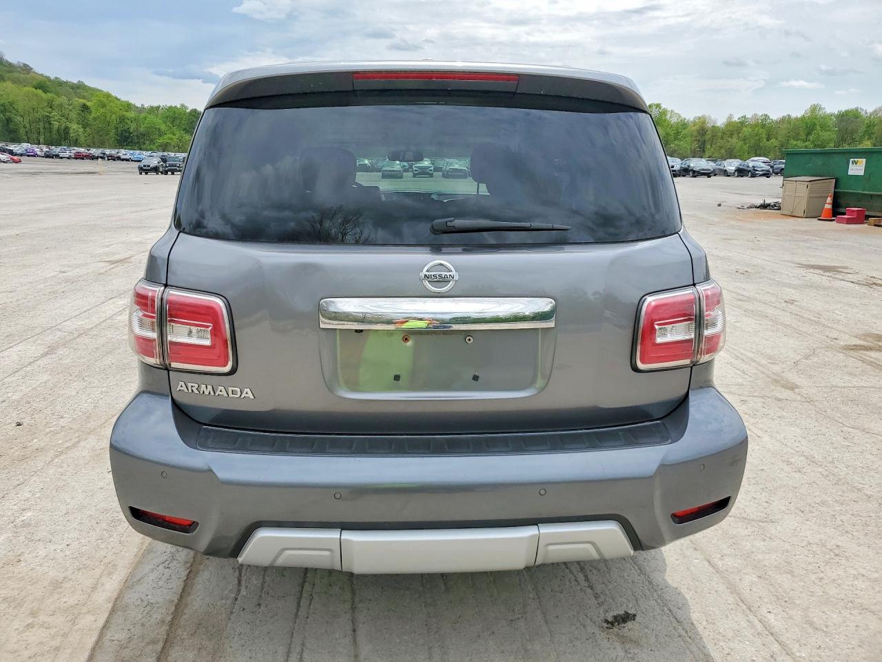 Nissan Armada Sv