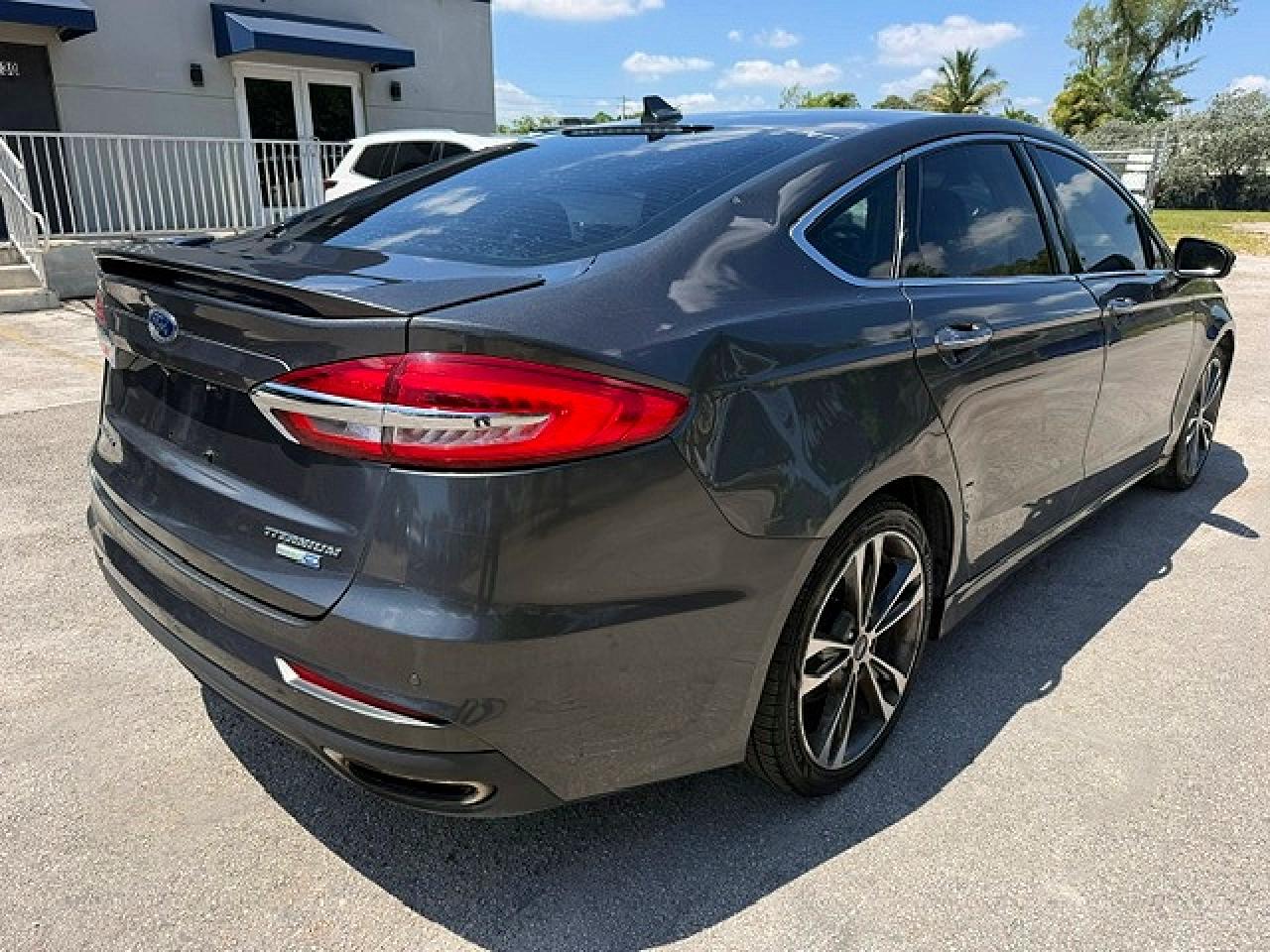 Ford Fusion Titanium