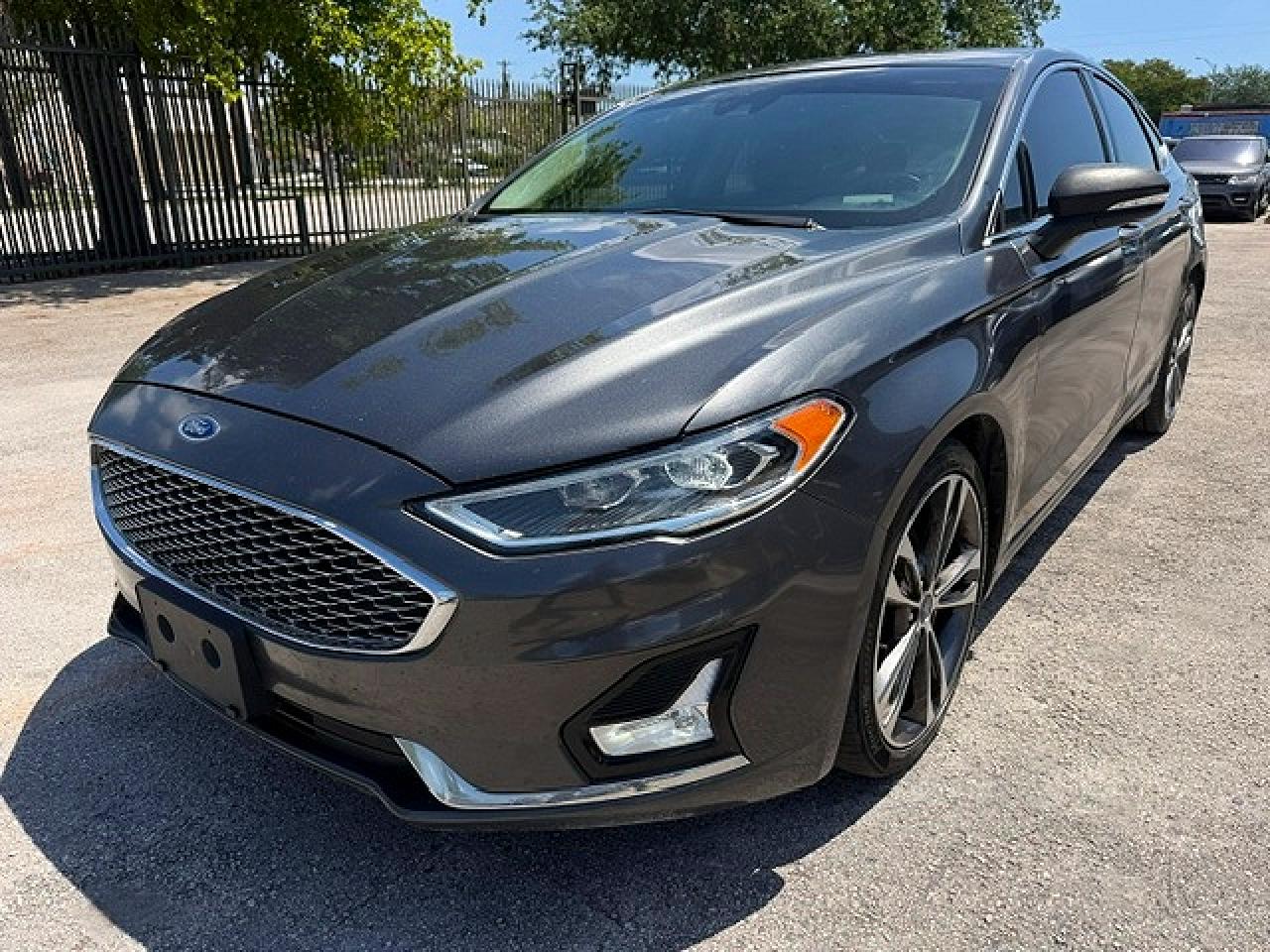 Salvage Ford Fusion Image