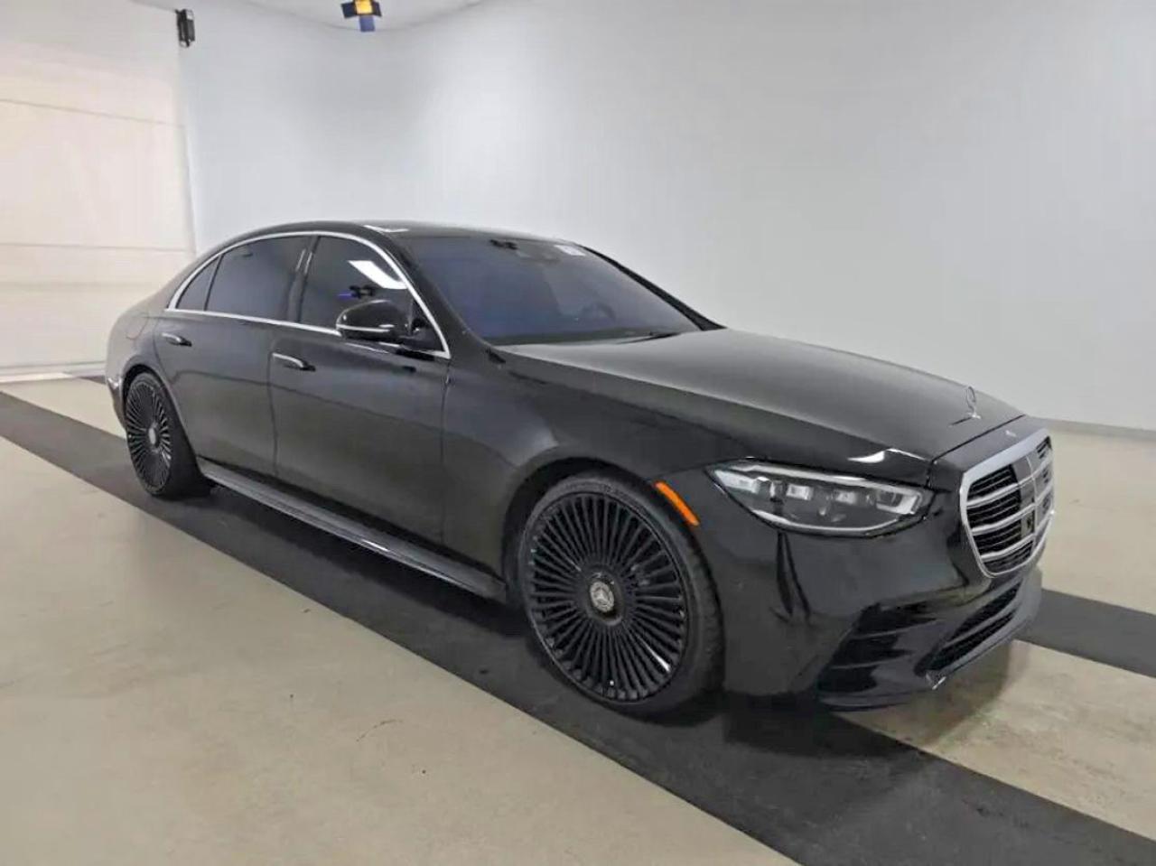 Salvage Mercedes-Benz S-Class Image