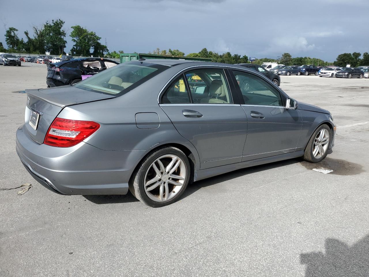 Mercedes-Benz C-Class 250