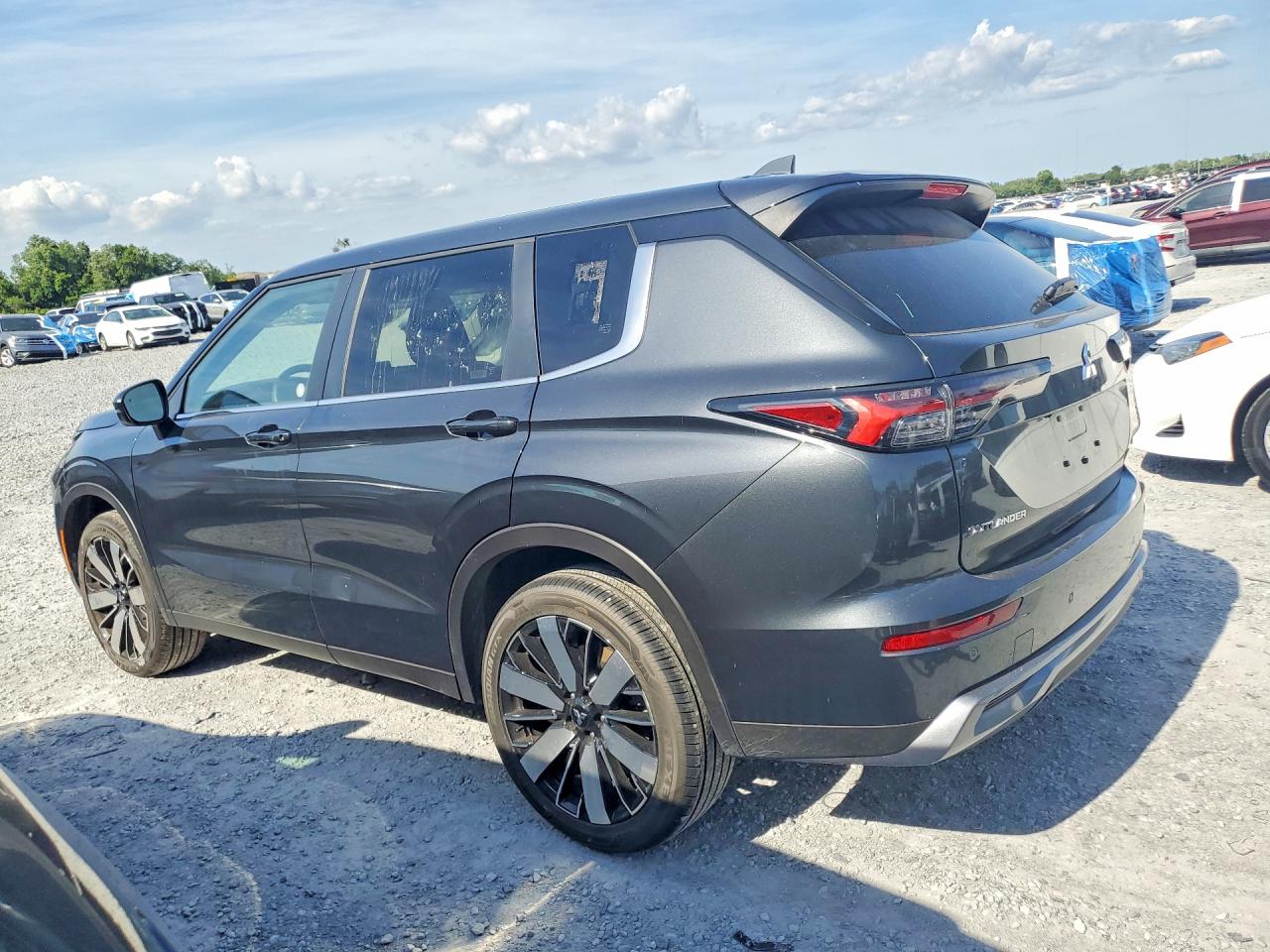 Mitsubishi Outlander Se