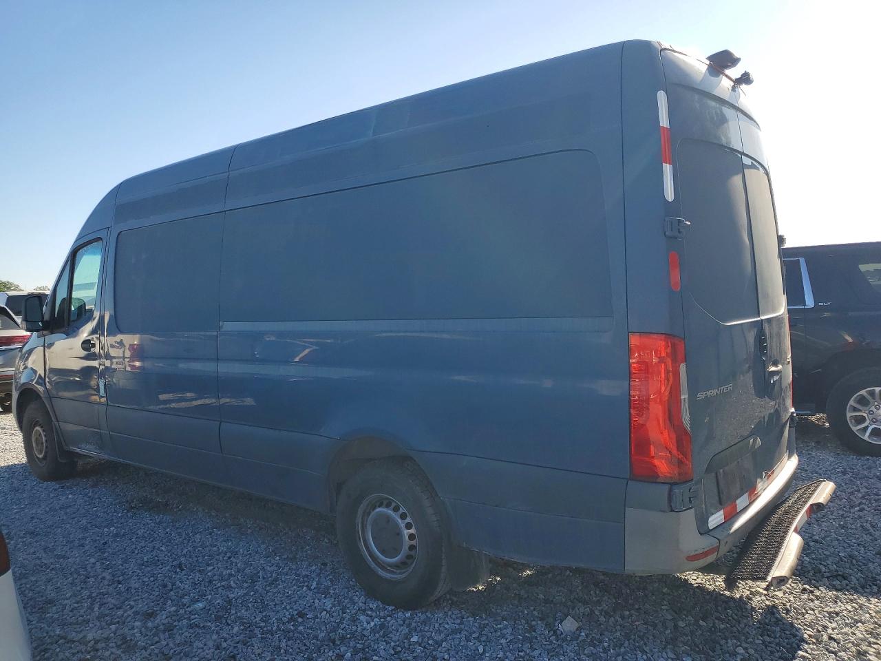 Mercedes-Benz Sprinter 2500