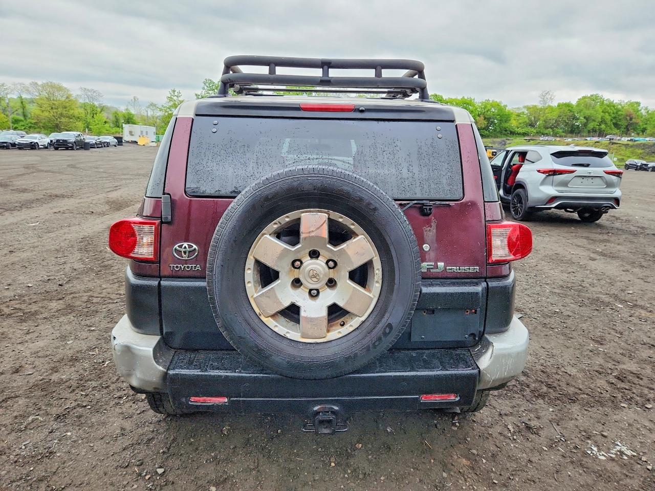 Toyota FJ Cruiser Base