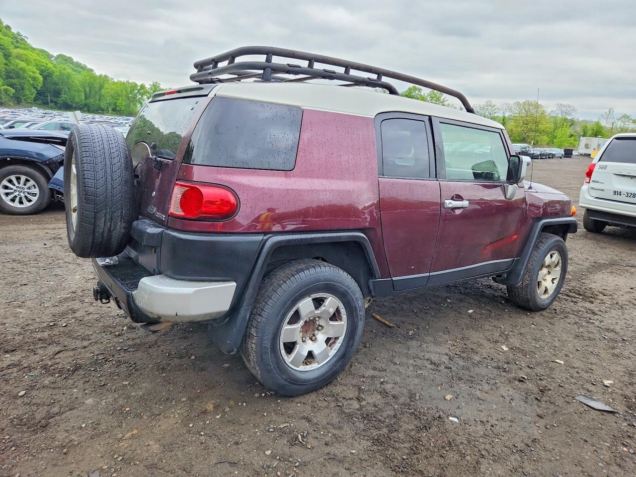 Toyota FJ Cruiser Base