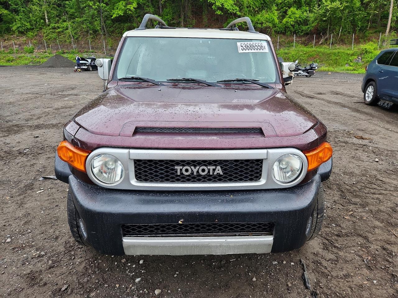 Toyota FJ Cruiser Base
