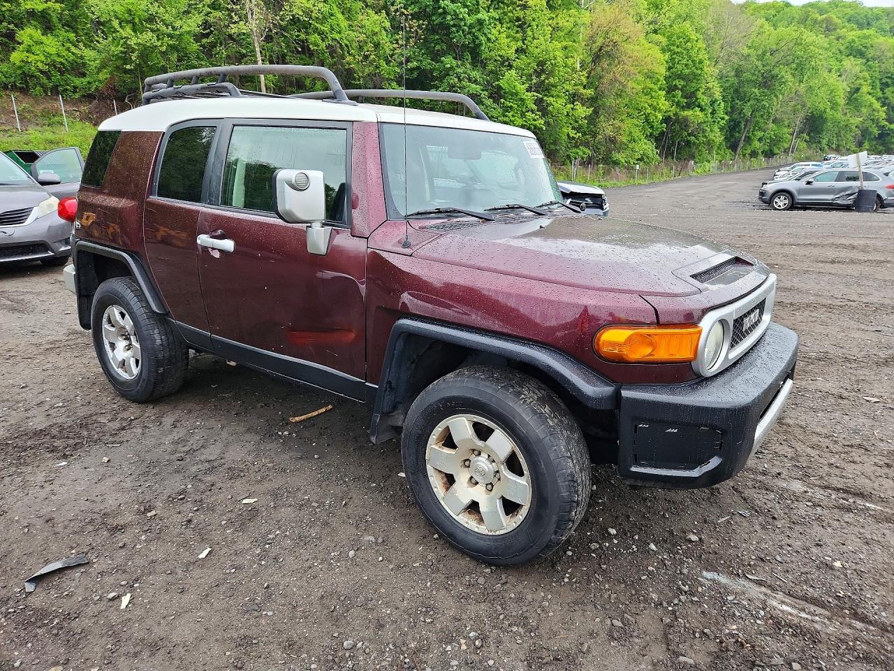 Toyota FJ Cruiser Base