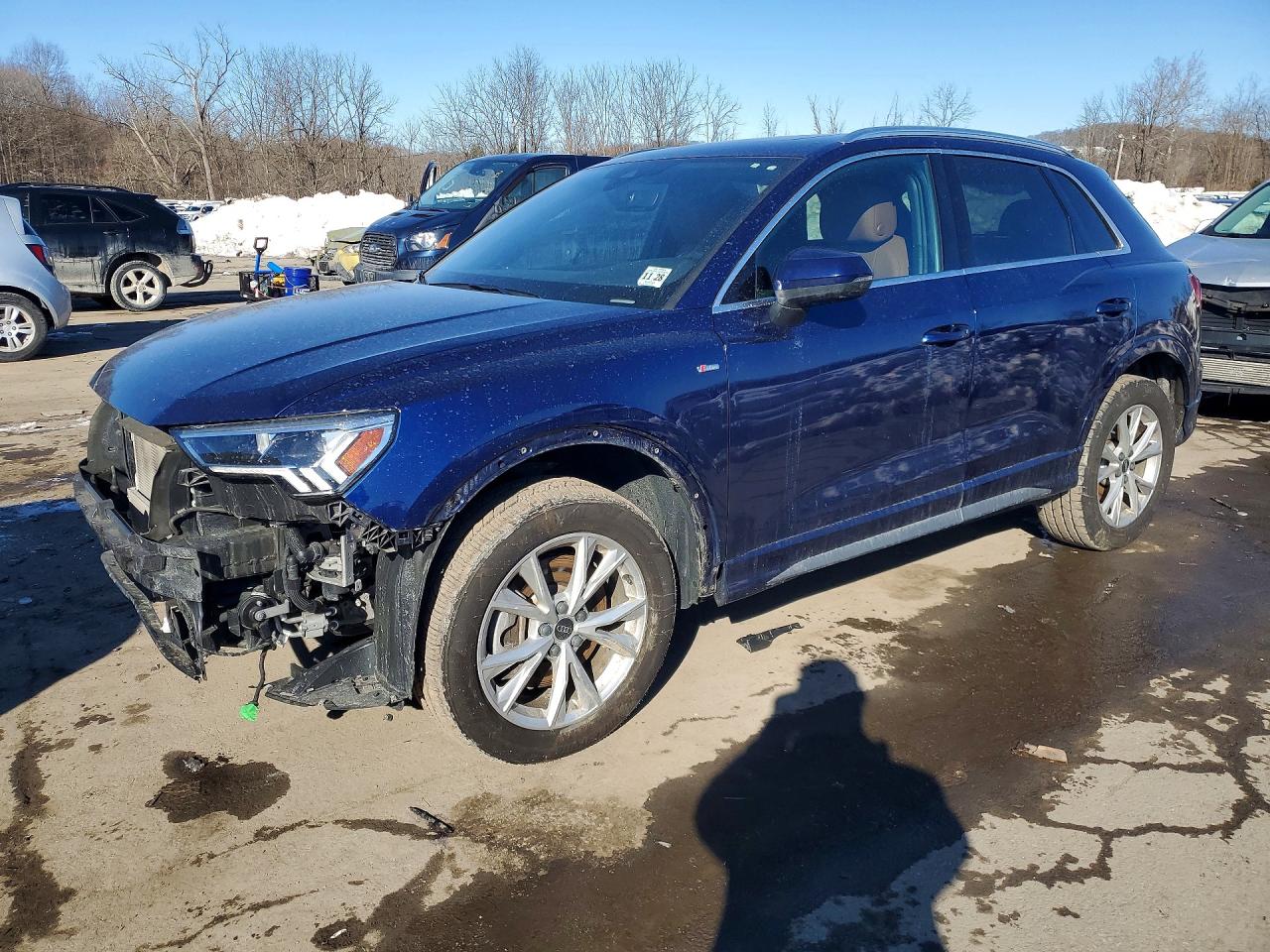 Salvage Audi Q3 Image