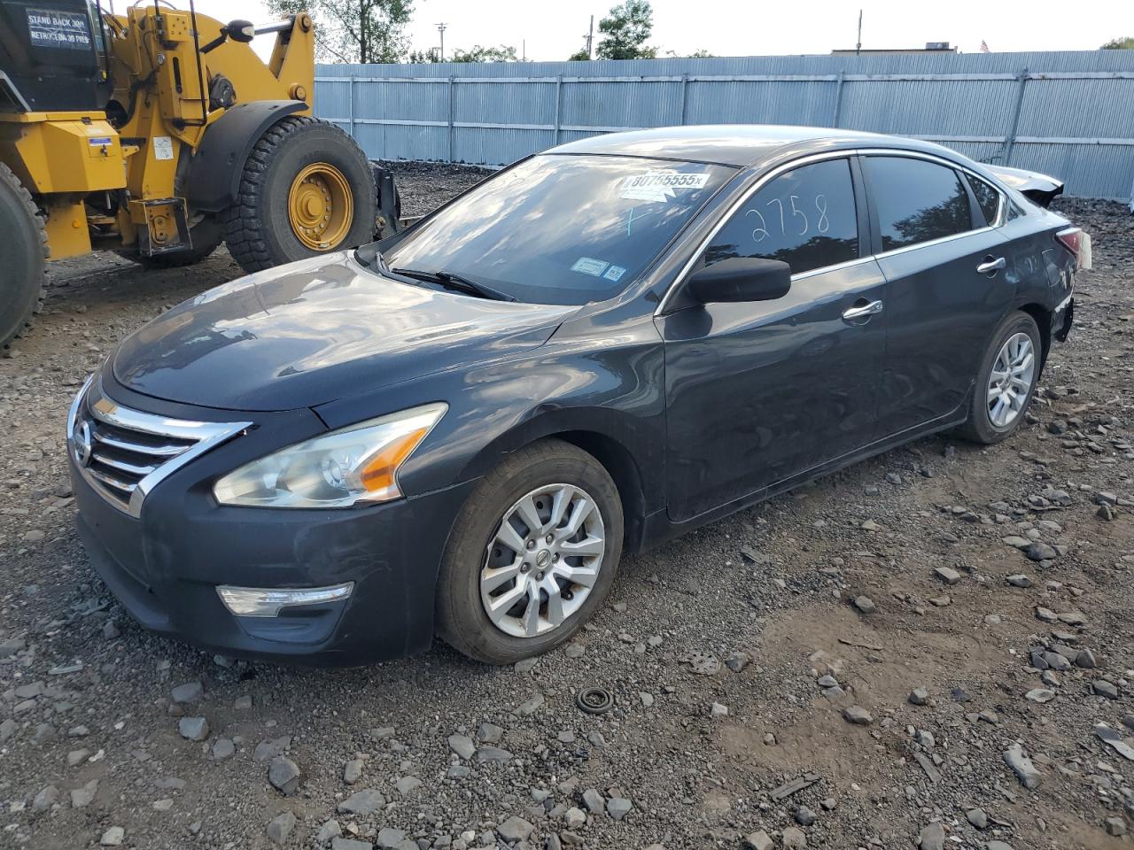 Salvage Nissan Altima Image