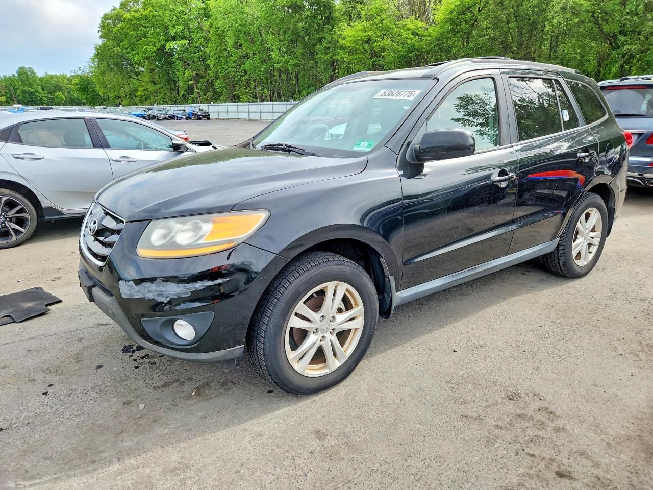 Salvage Hyundai SANTA FE Image