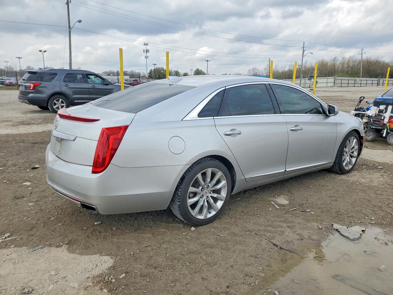 Cadillac XTS Luxury Collection