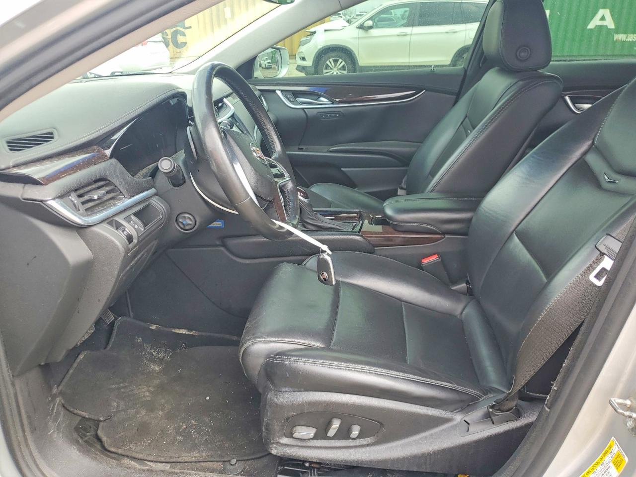 Cadillac XTS Luxury Collection