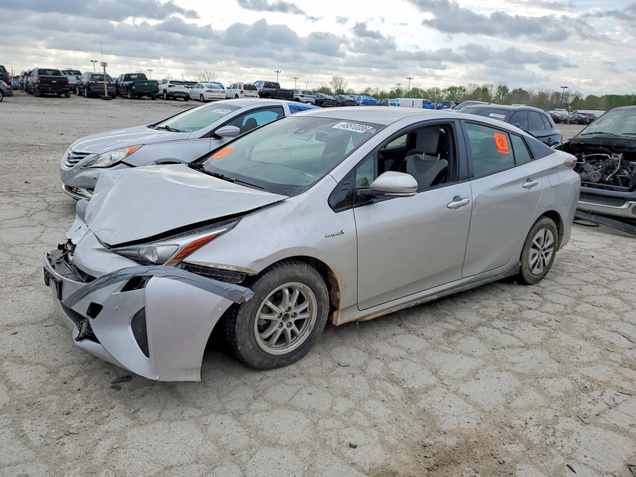Salvage Toyota Prius Image