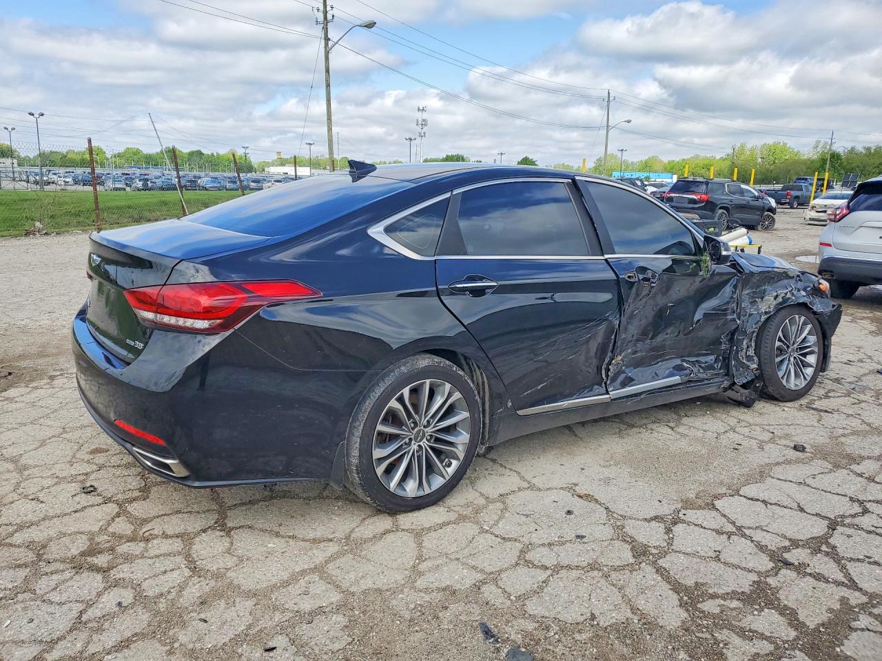 Hyundai Genesis 3.8l