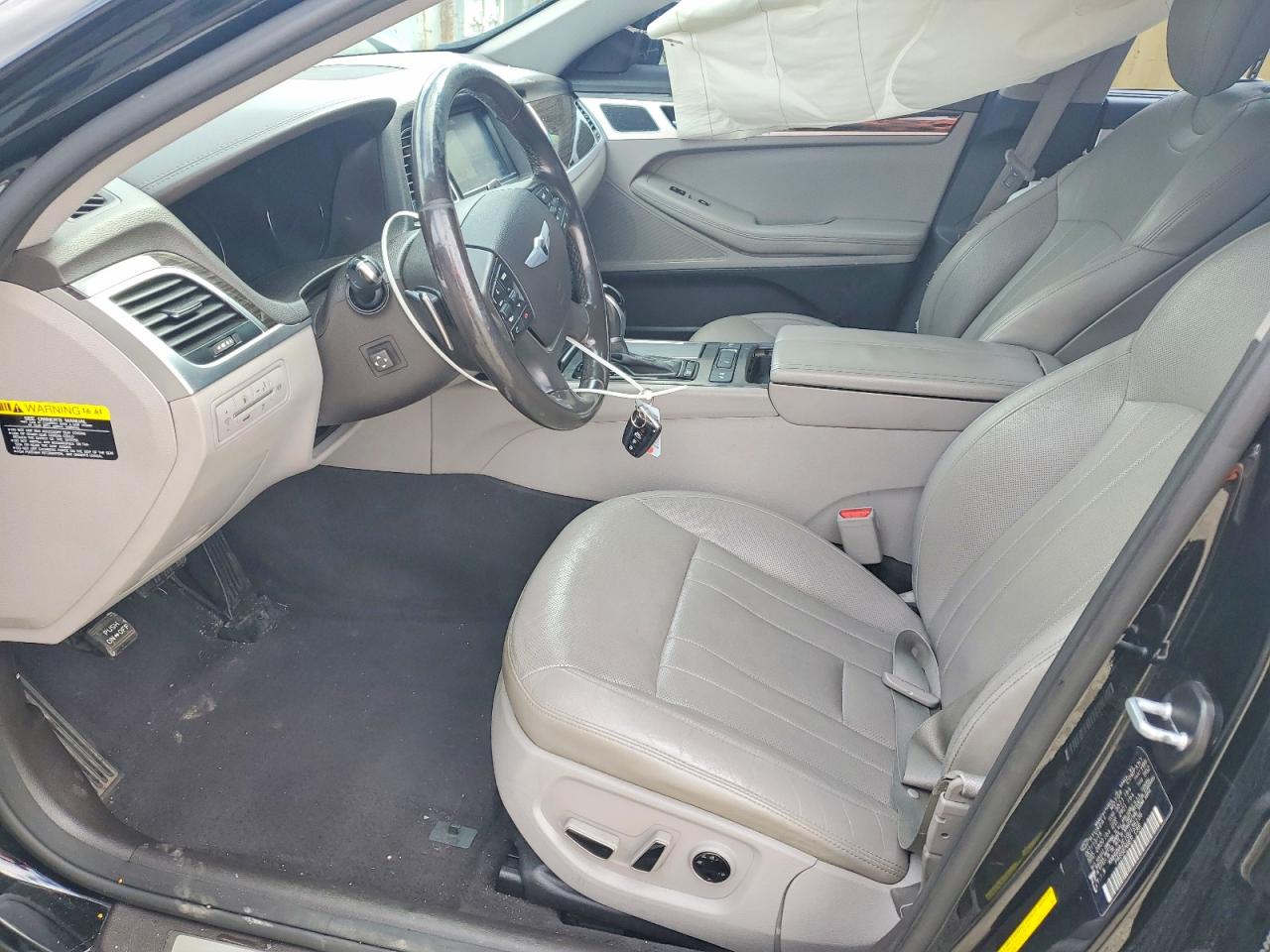 Hyundai Genesis 3.8l