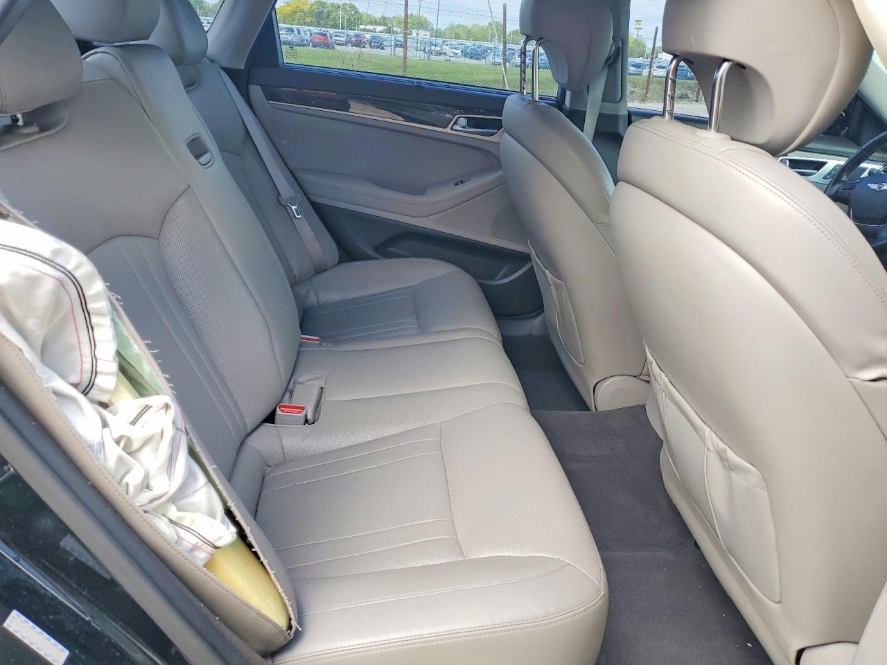 Hyundai Genesis 3.8l