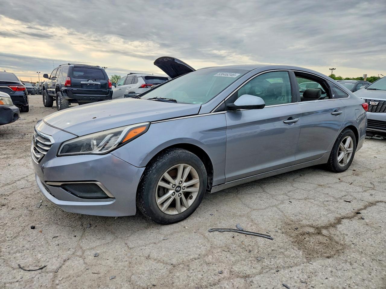 Salvage Hyundai SONATA Image