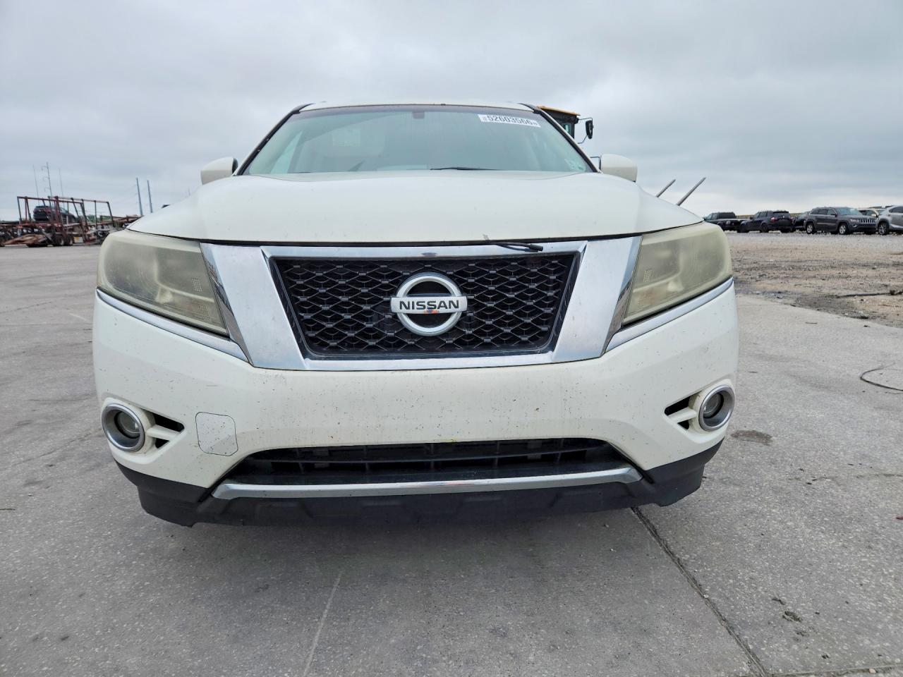 Nissan Pathfinder S
