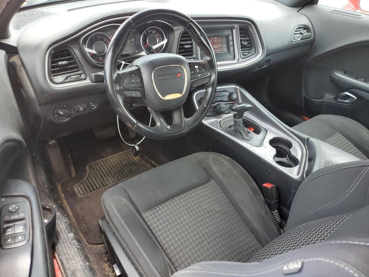 Dodge Challenger Sxt