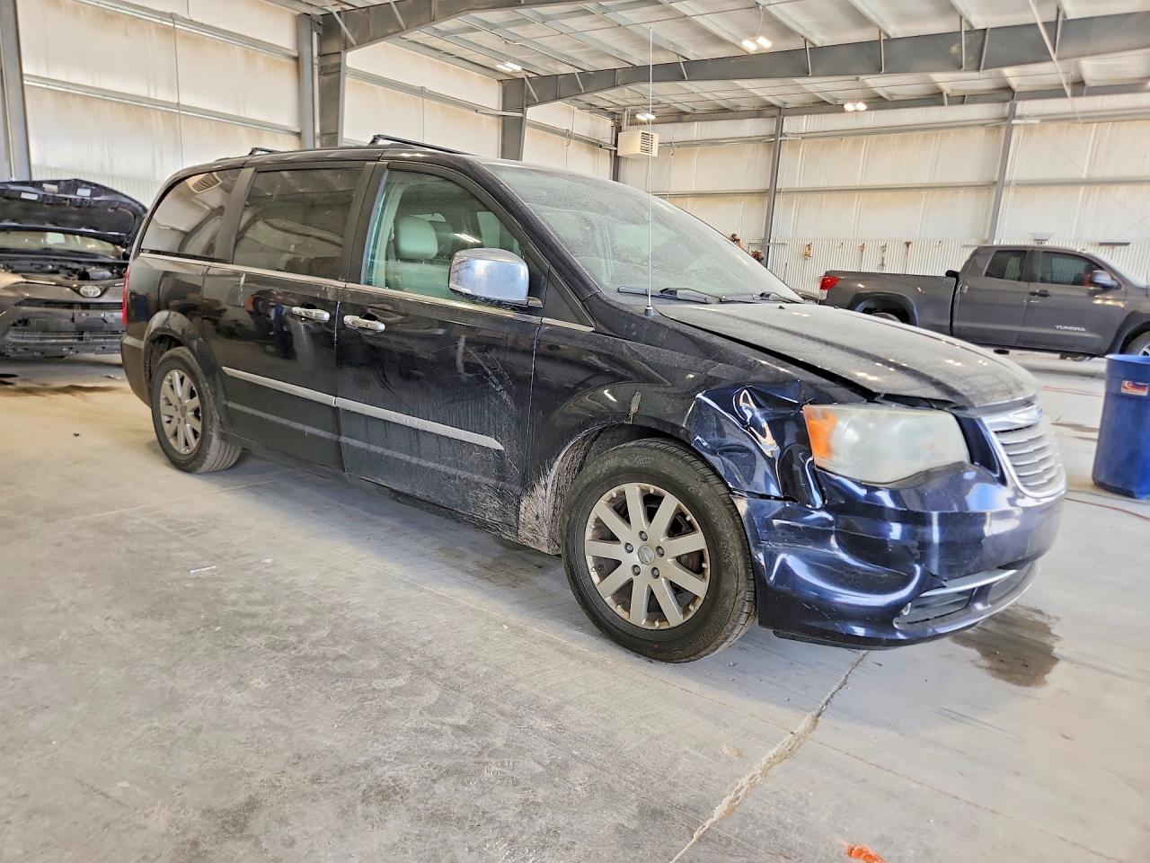Chrysler Minivan Touring L