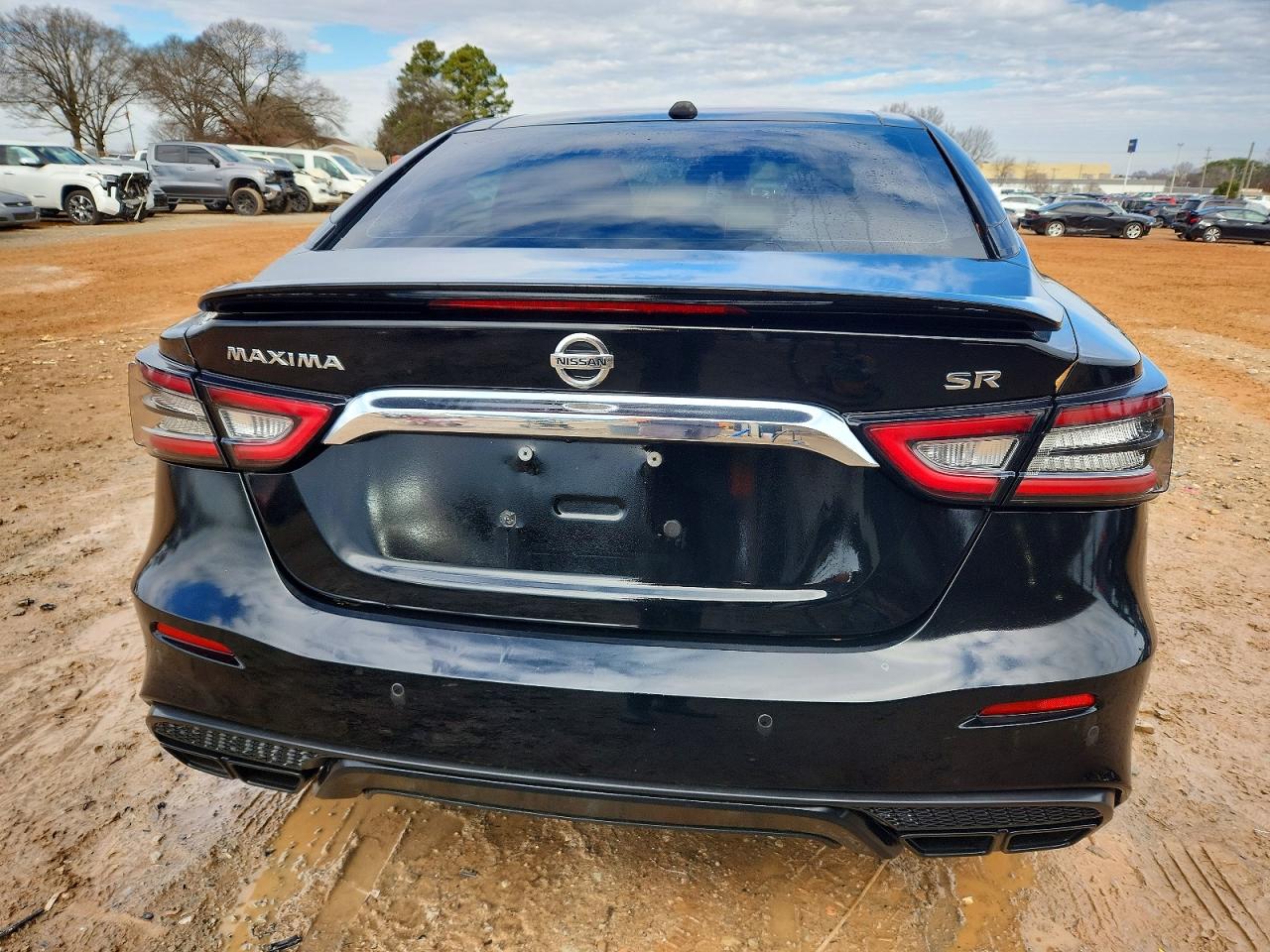 Nissan Maxima