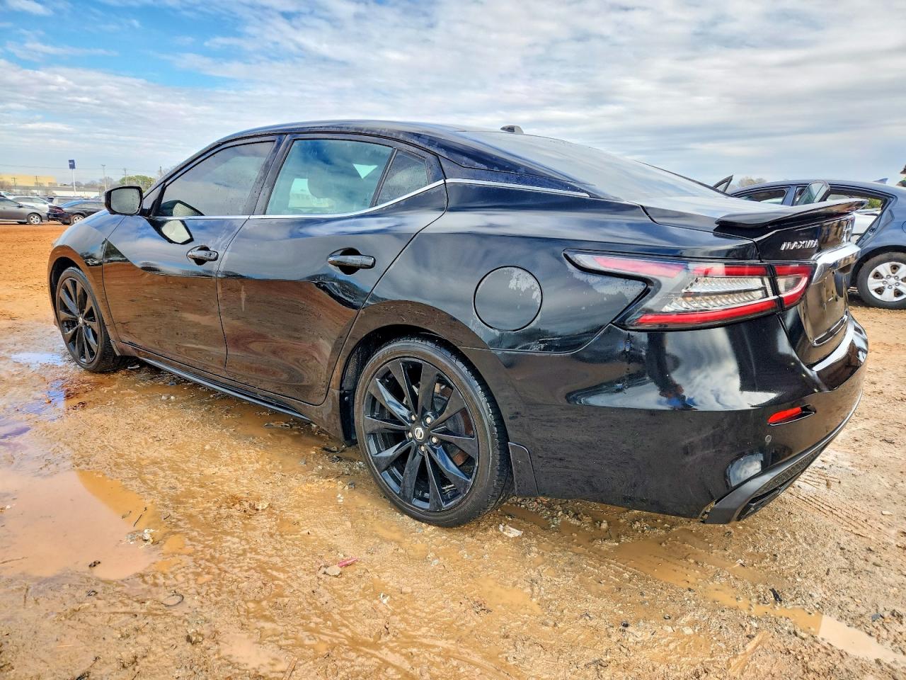 Nissan Maxima