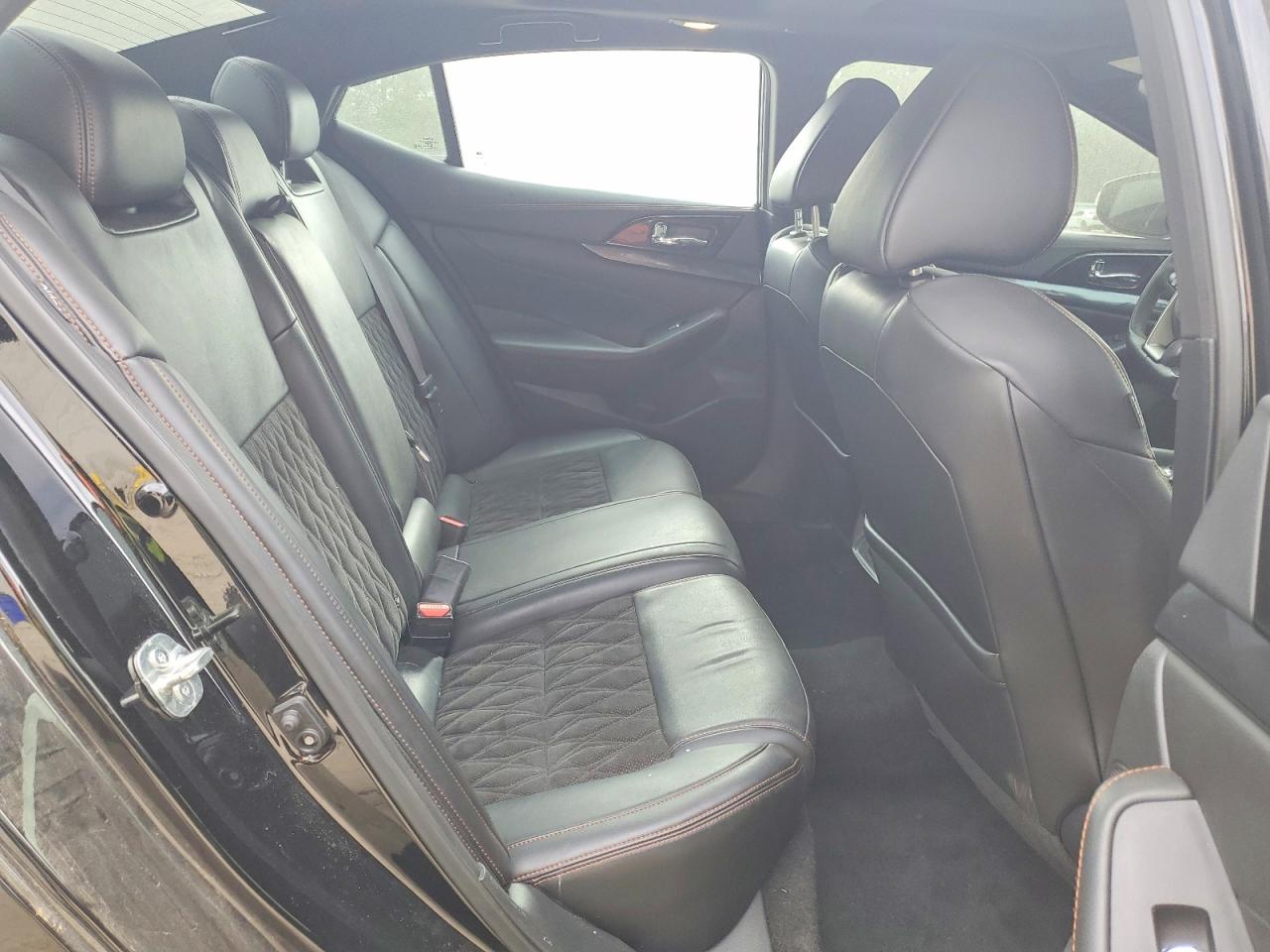 Nissan Maxima