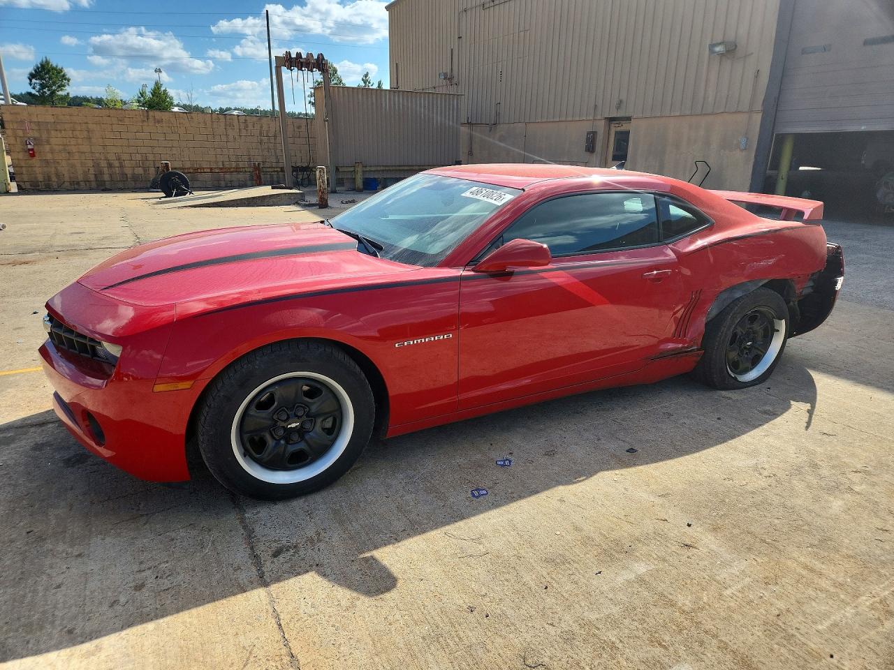 Salvage Chevrolet Camaro Image