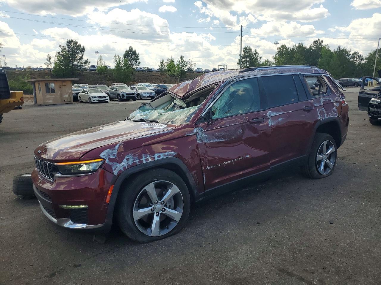 Salvage Jeep Grand Cherokee Image