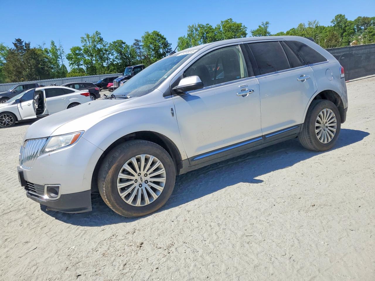 Salvage Lincoln MKX Image