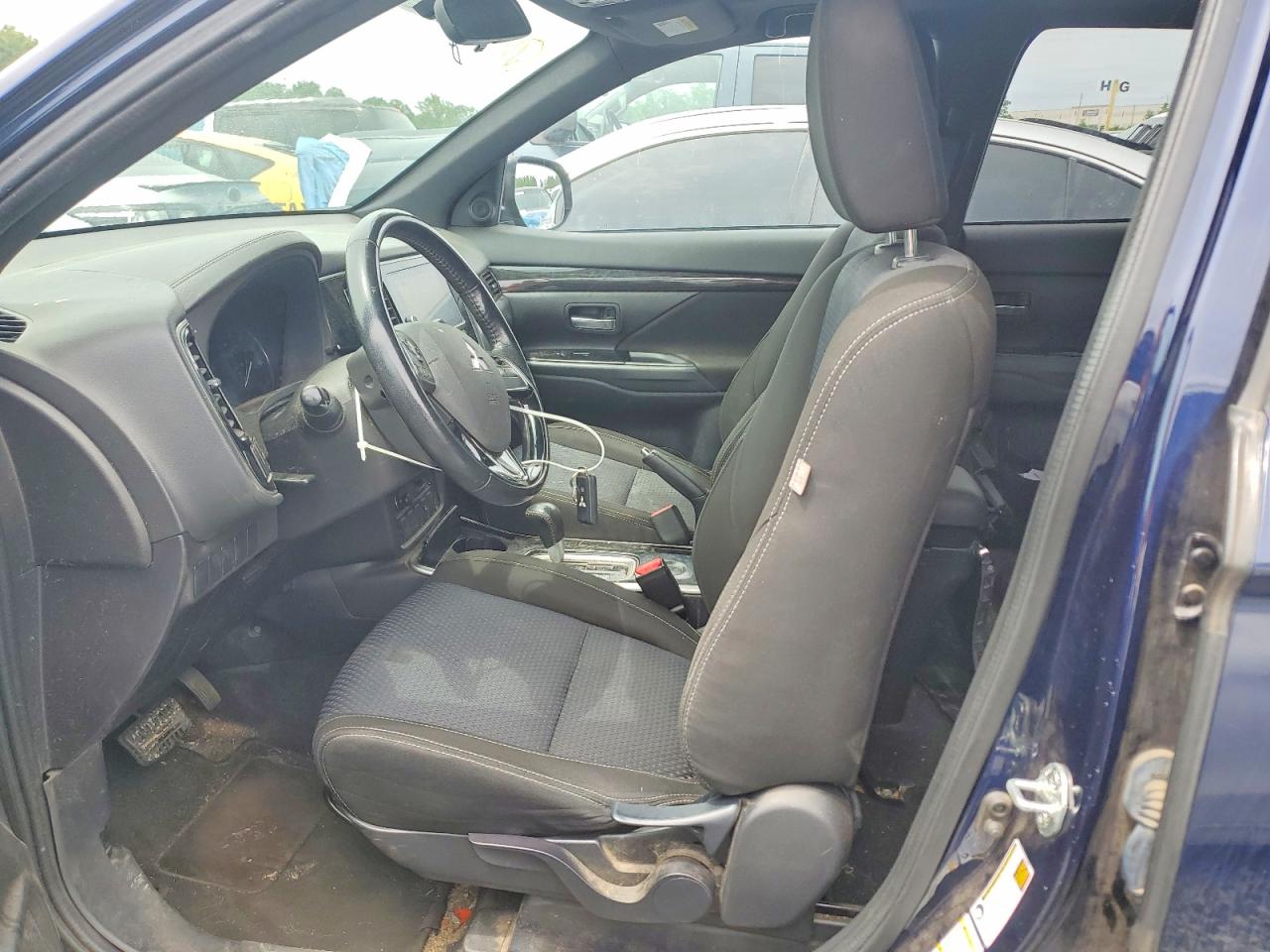 Mitsubishi Outlander Se