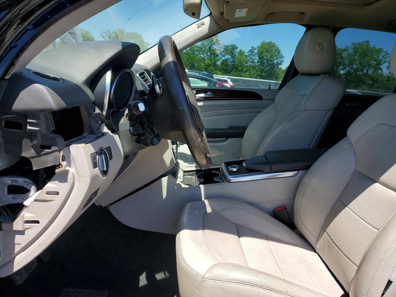 Mercedes-Benz M-Class 350