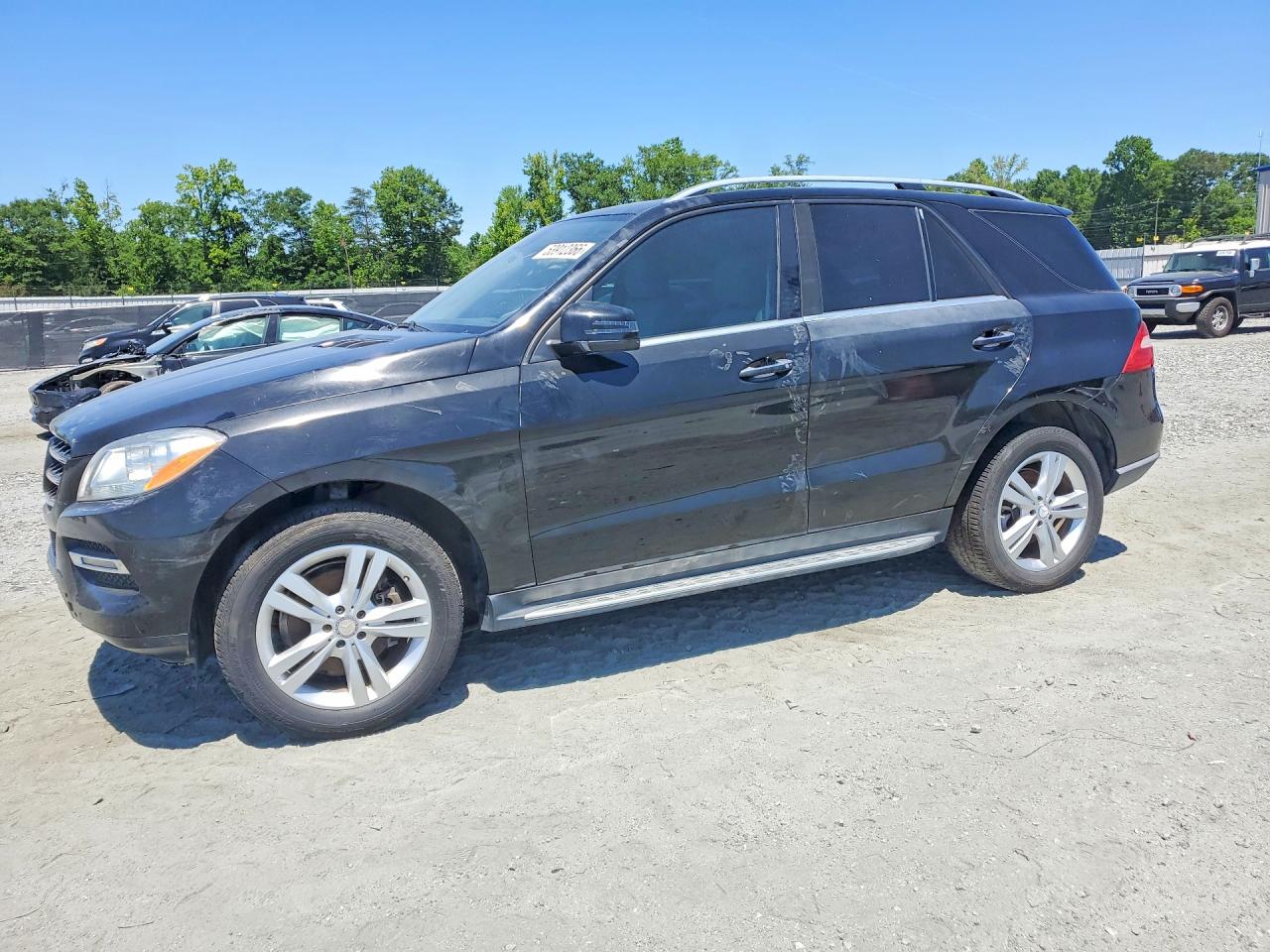 Salvage Mercedes-Benz M-Class Image