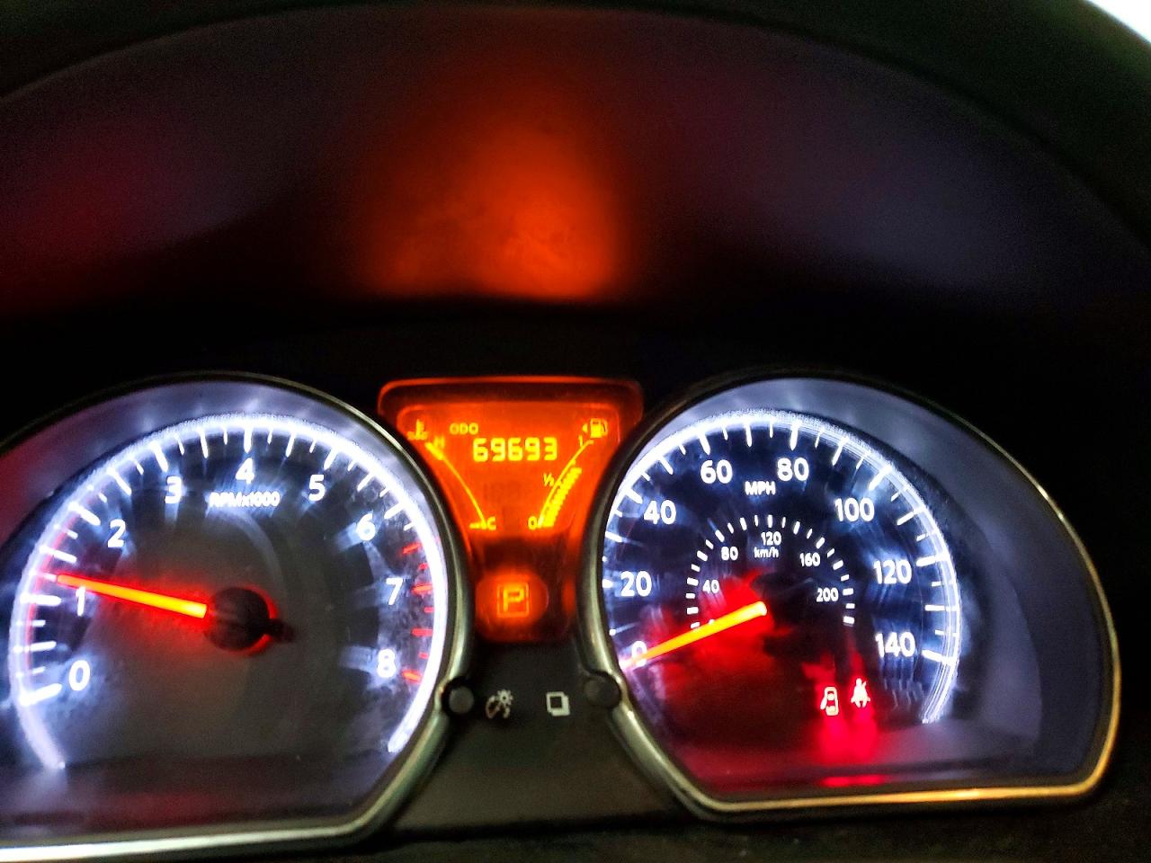 Nissan Versa 1.6 S