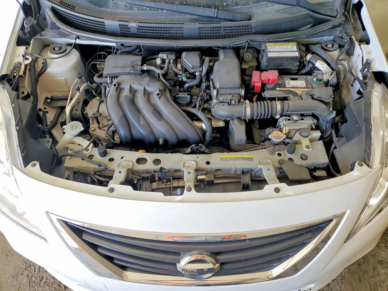 Nissan Versa 1.6 S
