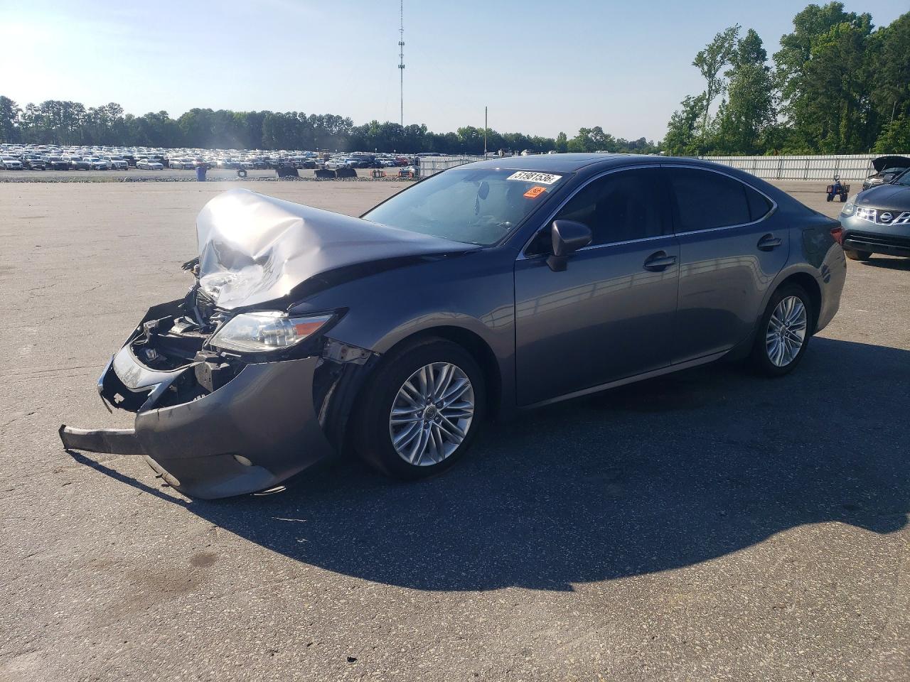 Salvage Lexus Es Image